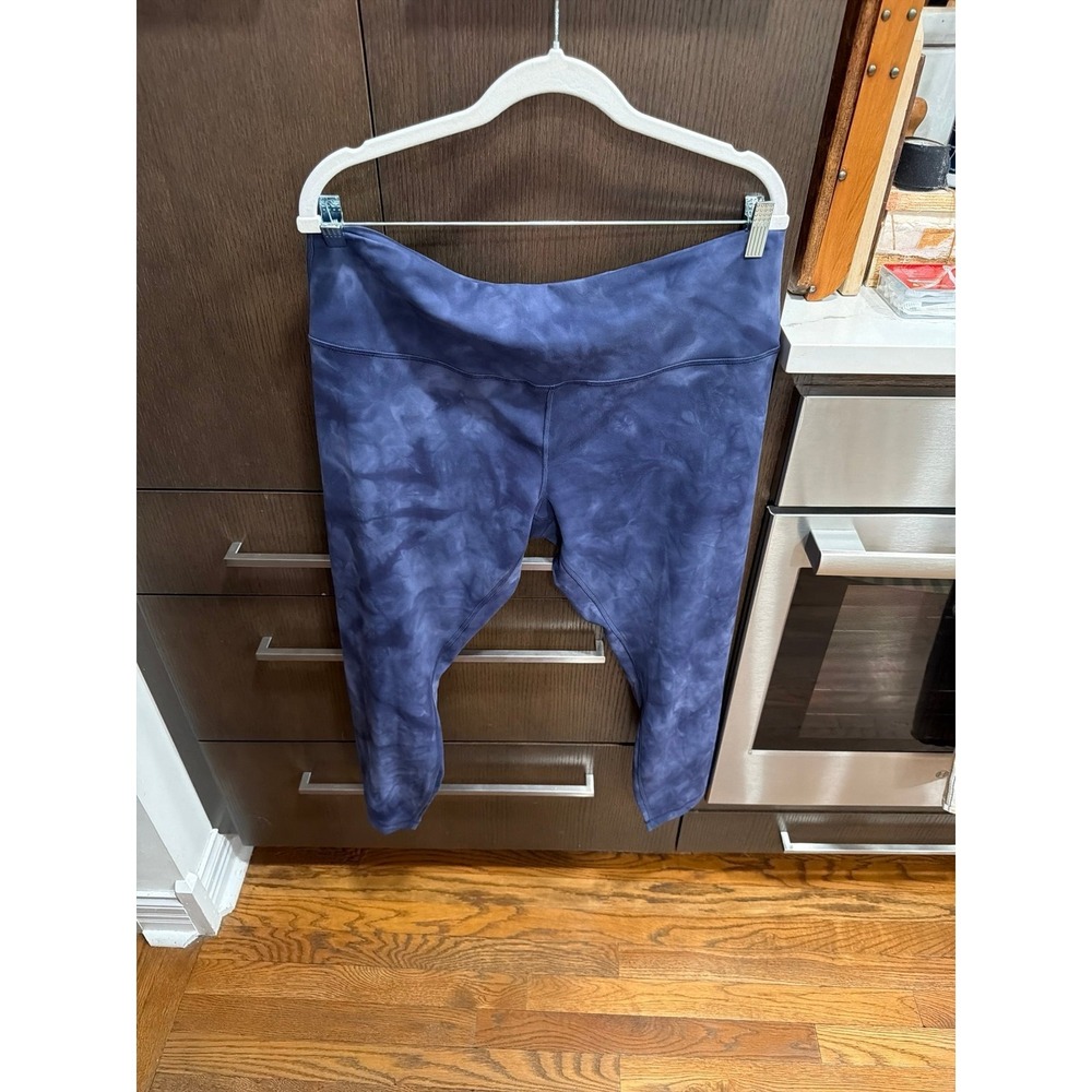 Lululemon Wunder‎ Train High-Rise Tight 25" *Diamond Dye
Diamond Dye Shade 18